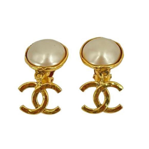 CHANEL Jewelry - CHANEL Chanel Earrings 94P Coco Mark Fake Pearl Gold Plated Women's